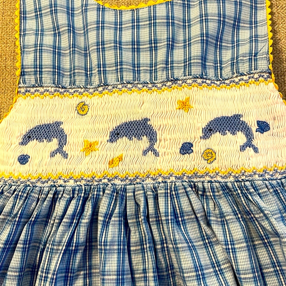 Smocked dolphin dress, size 4 - Picture 3 of 5